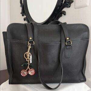 LAURA USA Black Leather Tote Bag with Gold harware